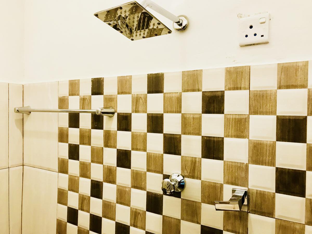 Travellers Halt Hotell Ratnapura Eksteriør bilde