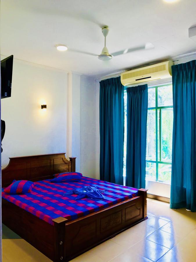 Travellers Halt Hotell Ratnapura Eksteriør bilde